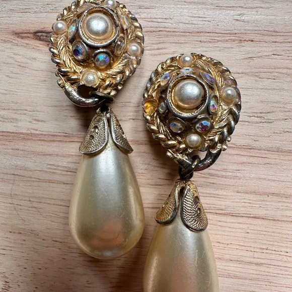 French romance pearl earrings, clip on, gold tone, vintage bridal glam